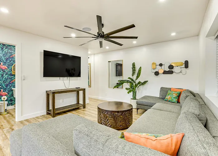 Multi-home Retreat On Colorado River W/ Boat Dock! * Parker